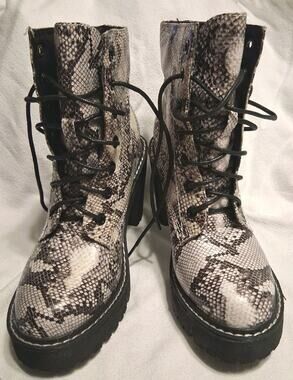 Statement Madden Girl Archiee snakeskin print Chunky Boots, sz.7!